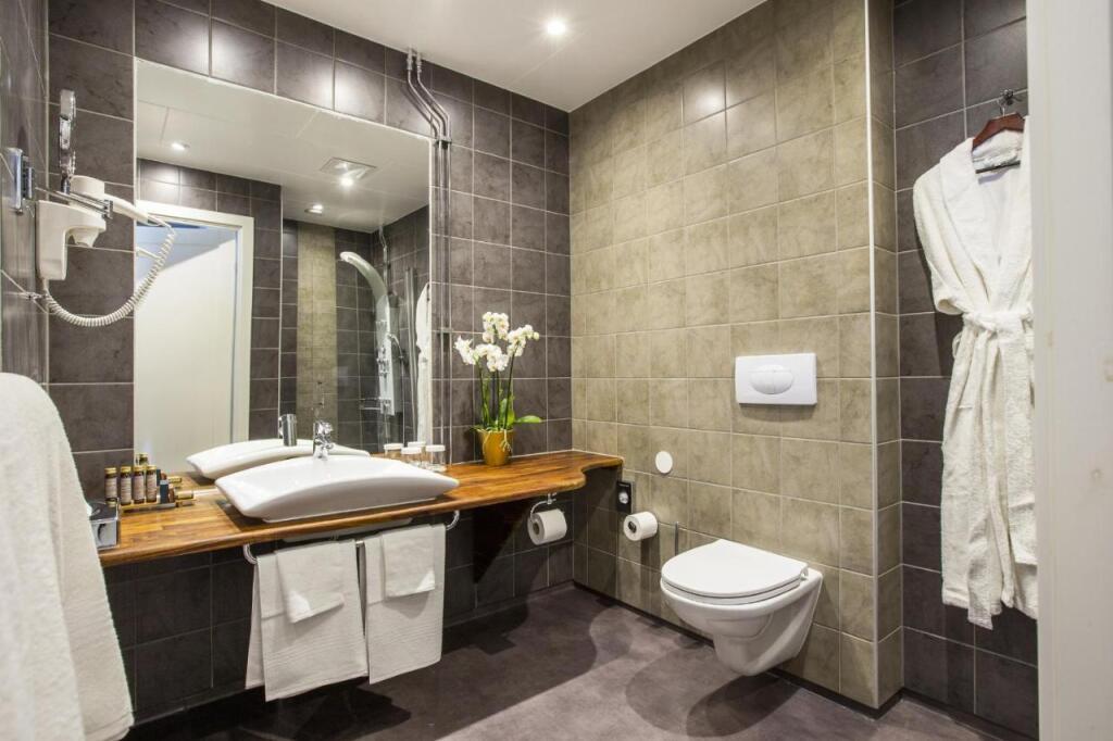 hotel image 13