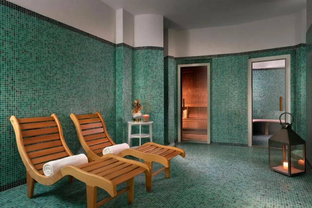 hotel image 8