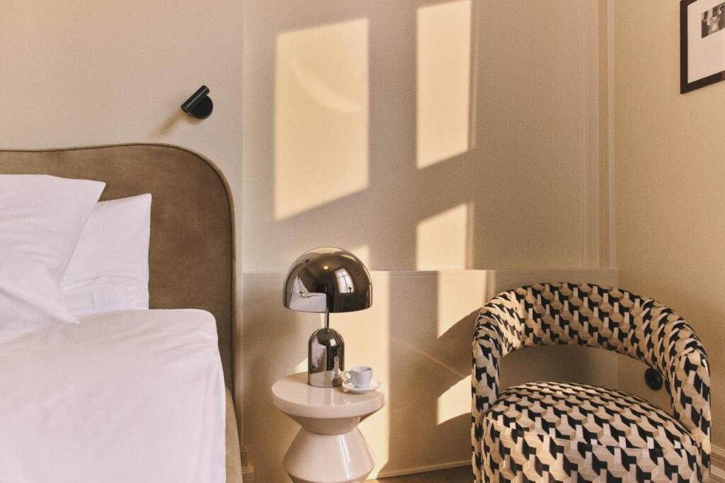 hotel image 12