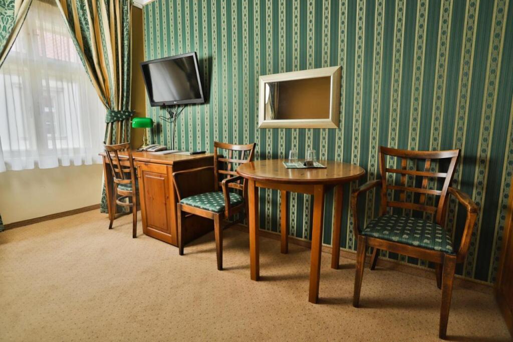 hotel image 12