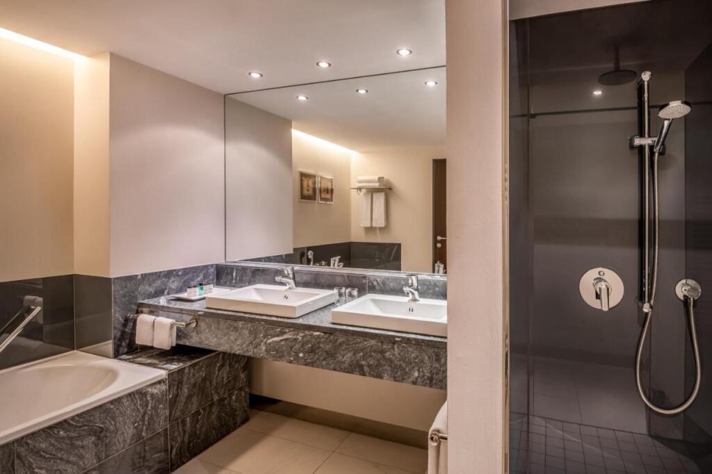 hotel image 38