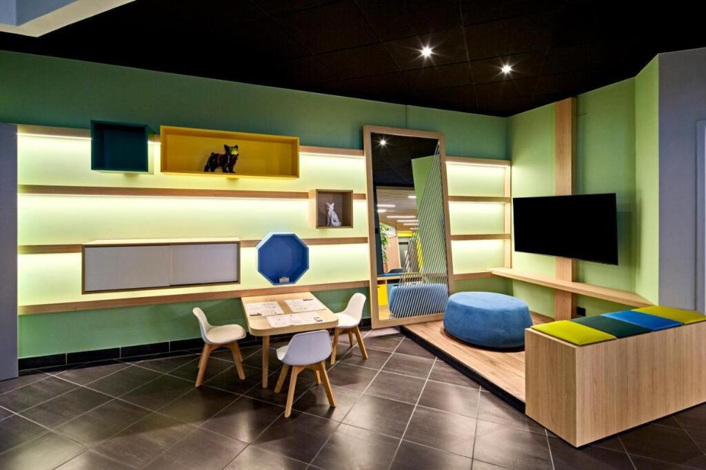 hotel image 13