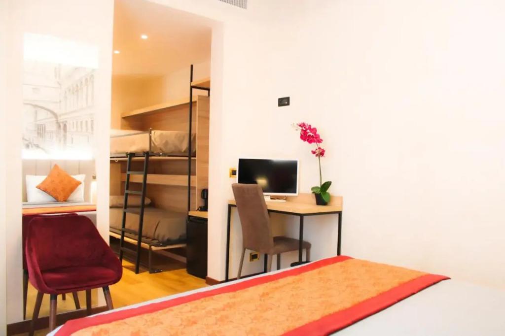hotel image 10
