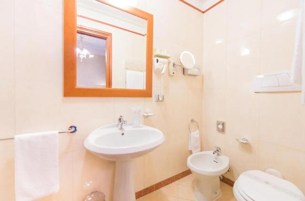 hotel image 16
