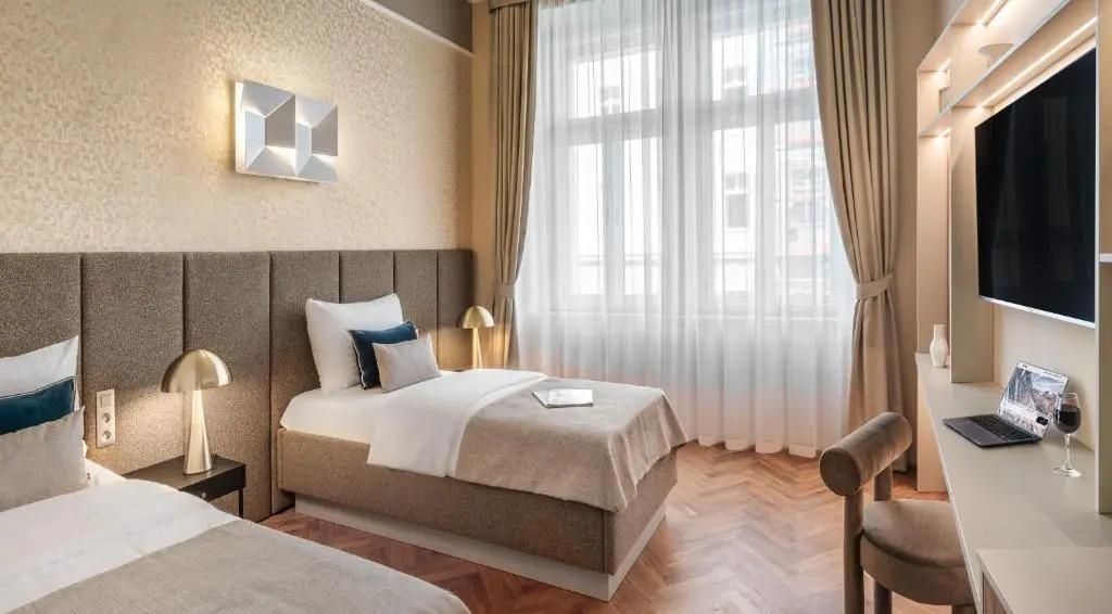 hotel image 16