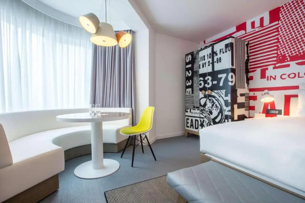 hotel image 13