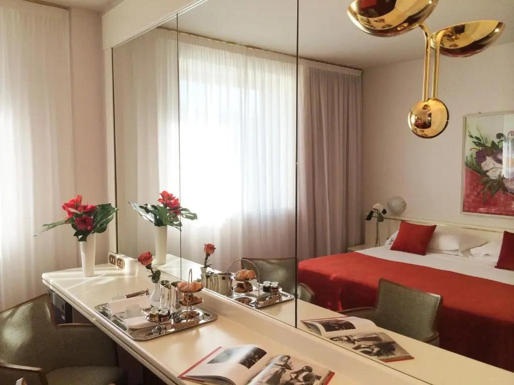 hotel
