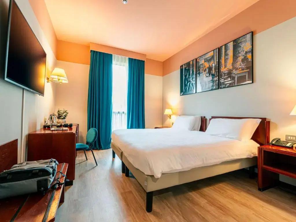 hotel image 12