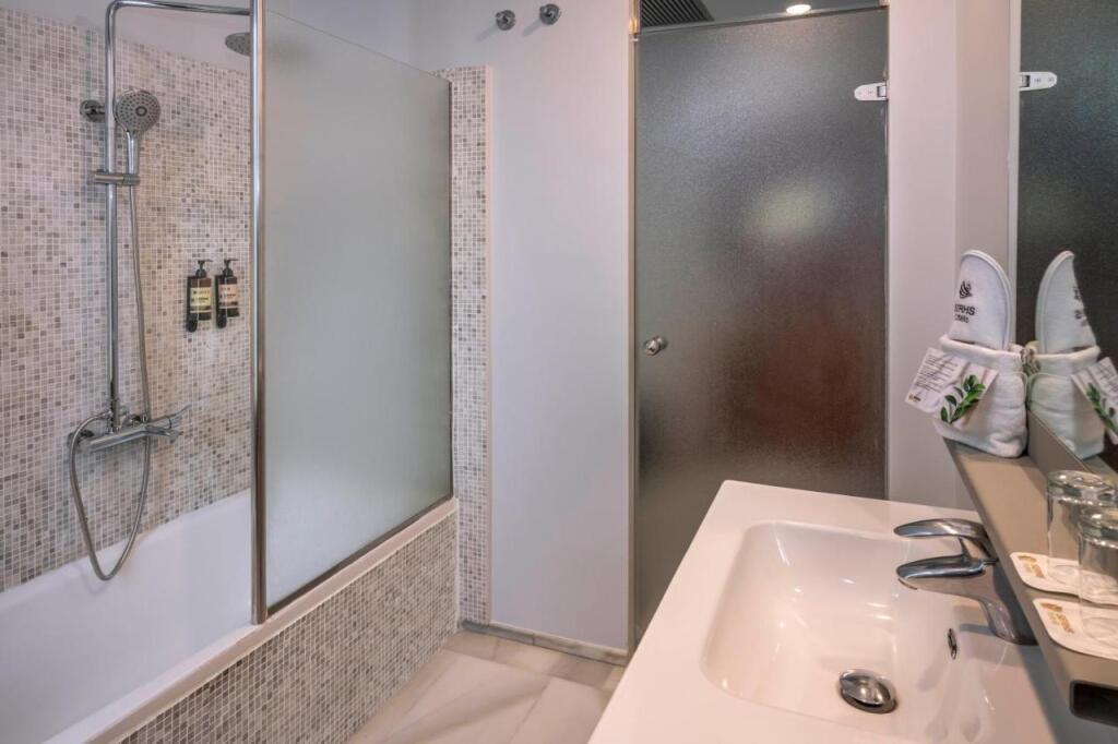 hotel image 13