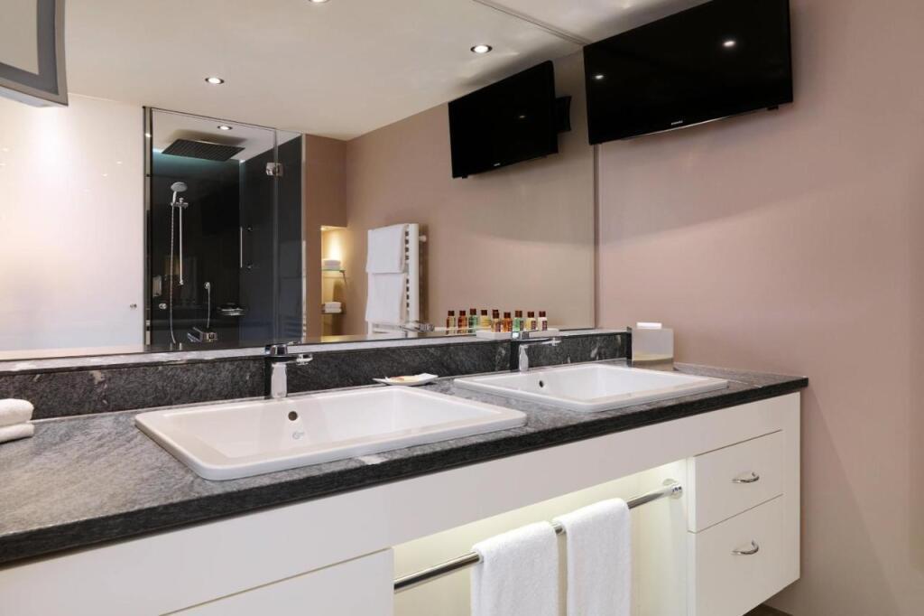 hotel image 36