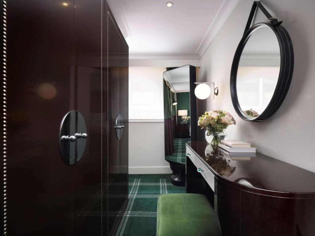 hotel image 11