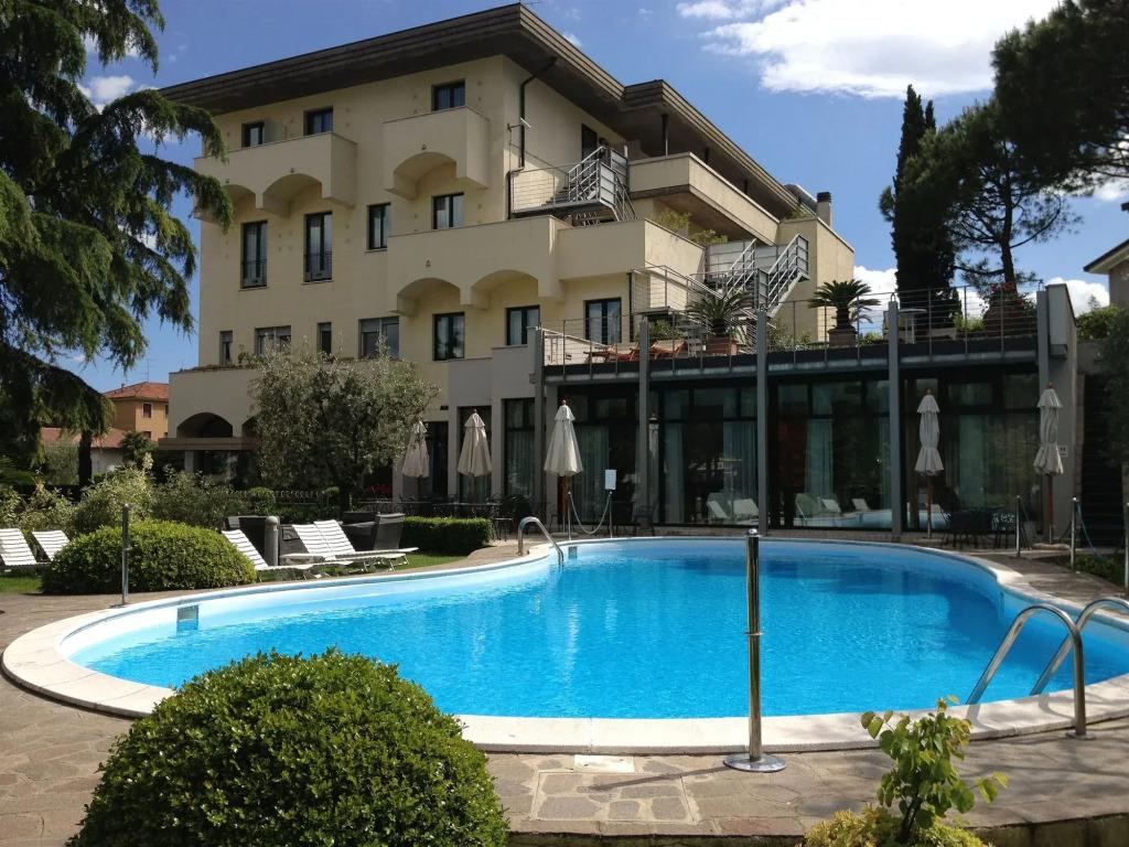 hotel image 10